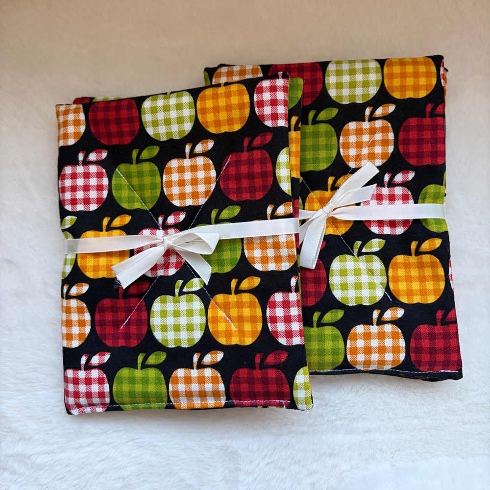 Apple Pot Holders - set of 4